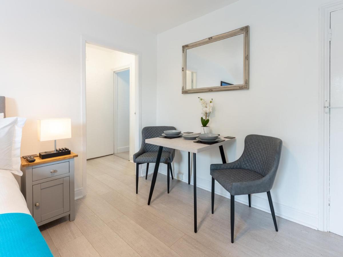 Tettenhall Apartment